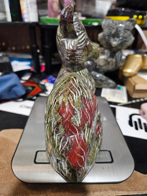 Dragons Blood Fox | Large |  7" width x 6.5" height | 4.4 Lbs | 70.3 oz The Foxes Den