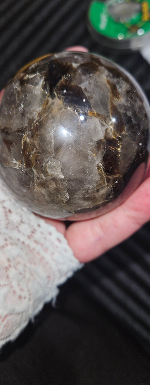 Mica in Smokey Quartz