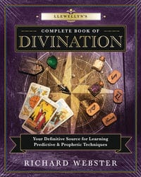 Books Llewellyn's Complete Book of Divination