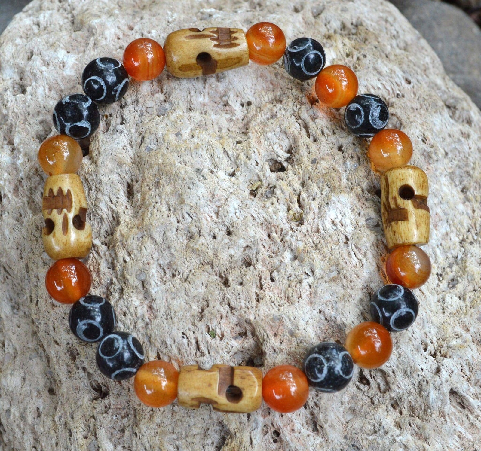 Bracelets Men's Courage Bracelet - Carnelian and Hand Carved Black Henan Jade