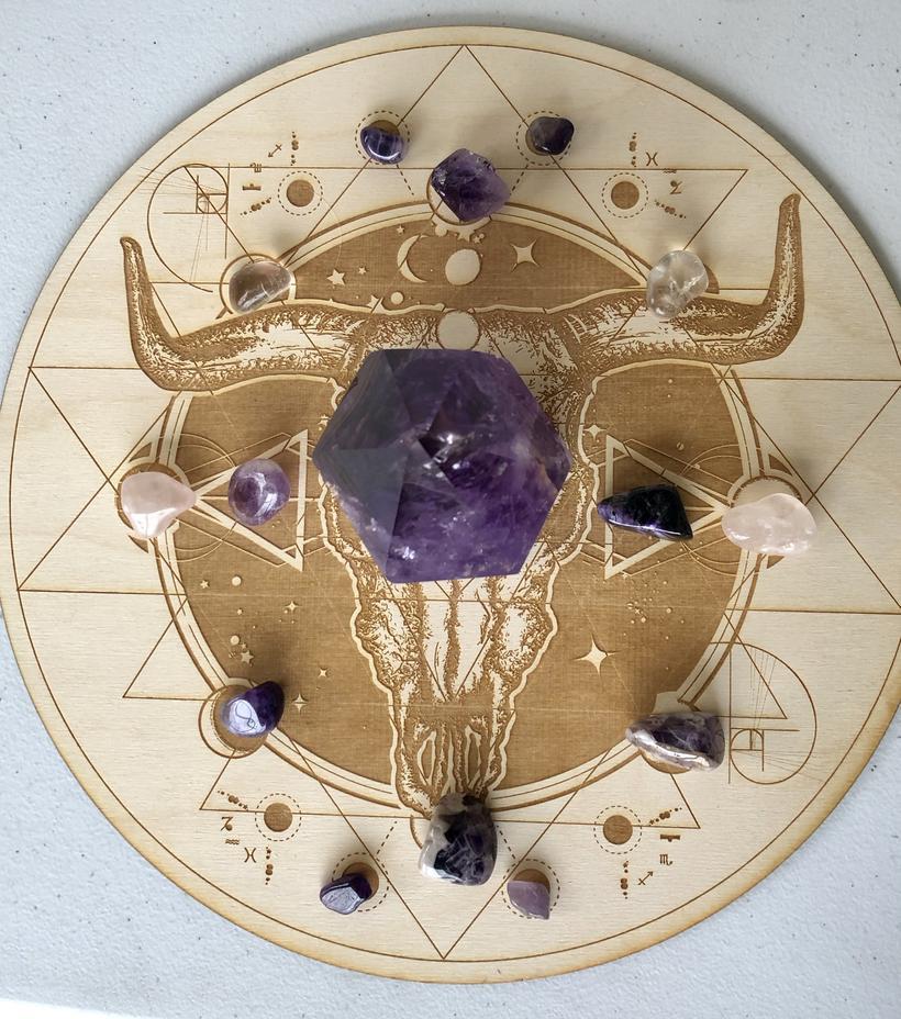 Grid Bull Skull Crystal Grid Alter Table
