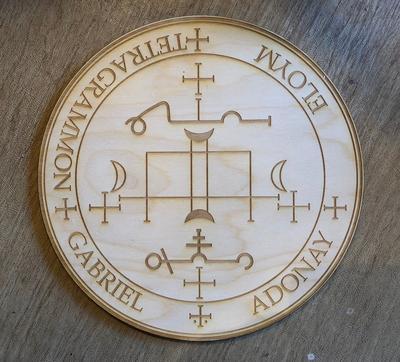 Grid Gabriel Crystal Grid Altar Table